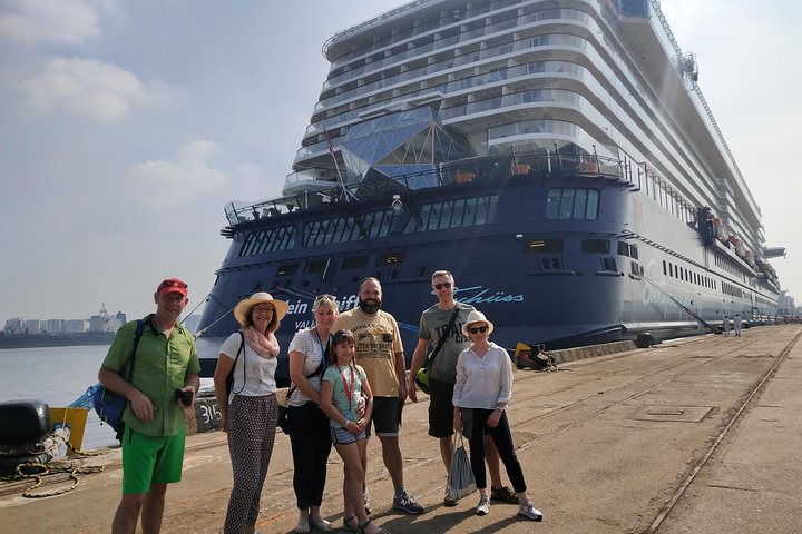 One hour Backwater Tour and tuk tuk tour in kochi with pickup  - Image 2