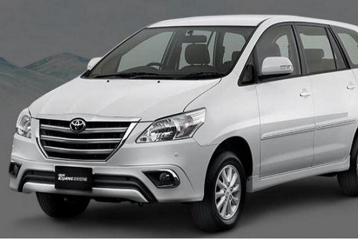 Private Car and Driver at Disposal in Cochin - Image 1