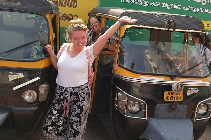 Private Guided Kochi Tuk tuk Tours with Pickup from Cruise Ships - Image 4