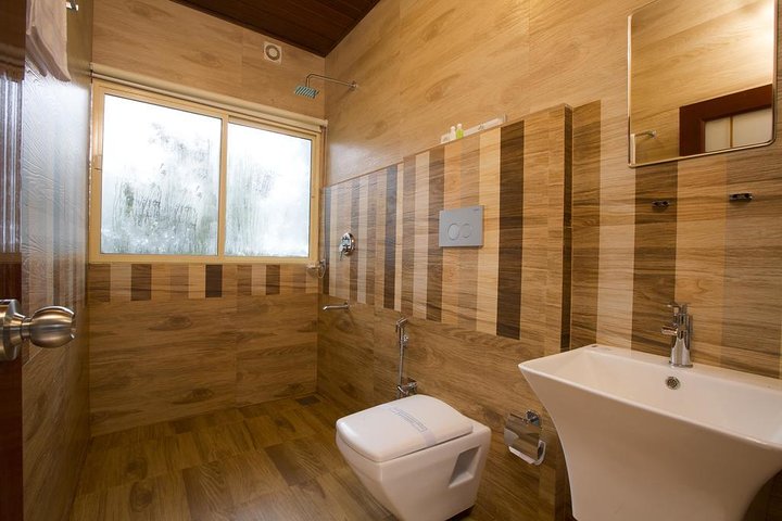Treehouse stay in munnar - Image 4