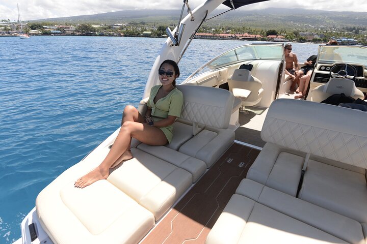 Luxury Private Boat Charter in Big Island Hawaii - Image 3