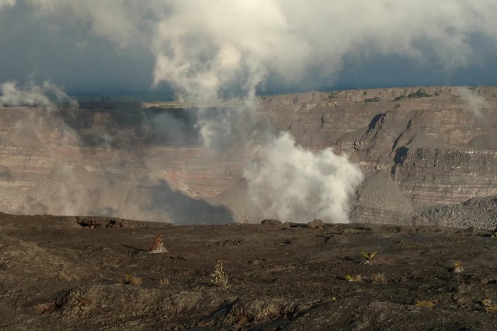 Volcanoes National Park and Hilo Private Tour - Image 1