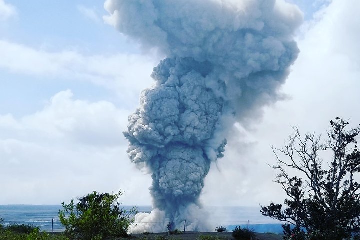 Volcanoes National Park - from Kona  - Image 3