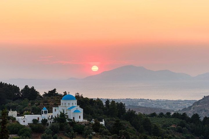 Sunset in Zia - Image 3