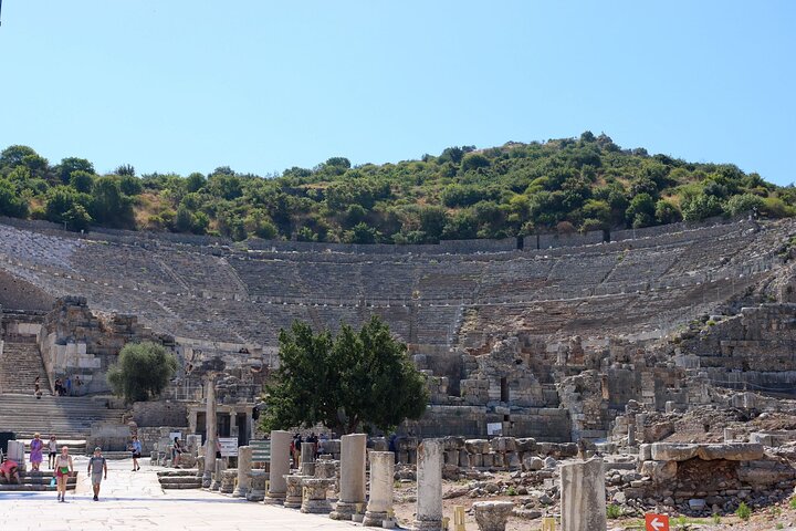 PRIVATE EPHESUS TOUR: Skip-the-Line & Guaranteed ON-TIME Return to Boat - Image 2