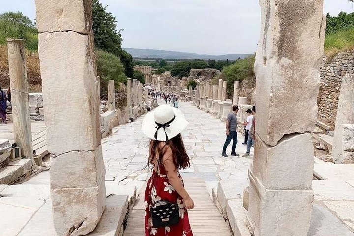 Private Tour to Ephesus, Priene, Miletos and Didyma From Kusadasi Port - Image 4