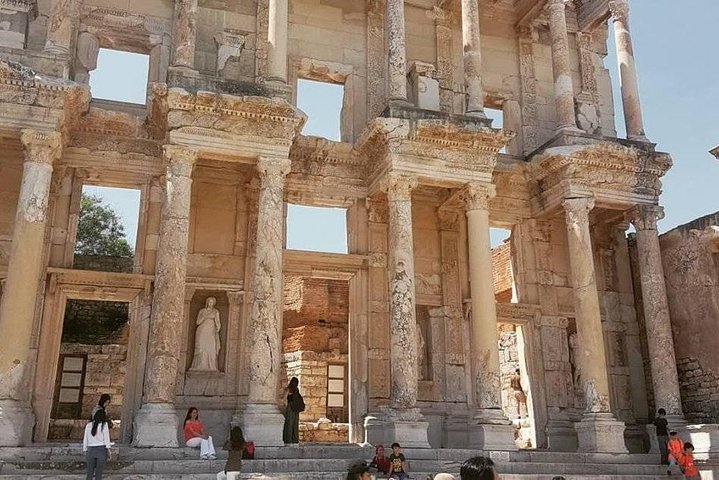 SKIP-THE-LINE Private Full Day Tour to Ephesus from Kusadasi Port - Image 1