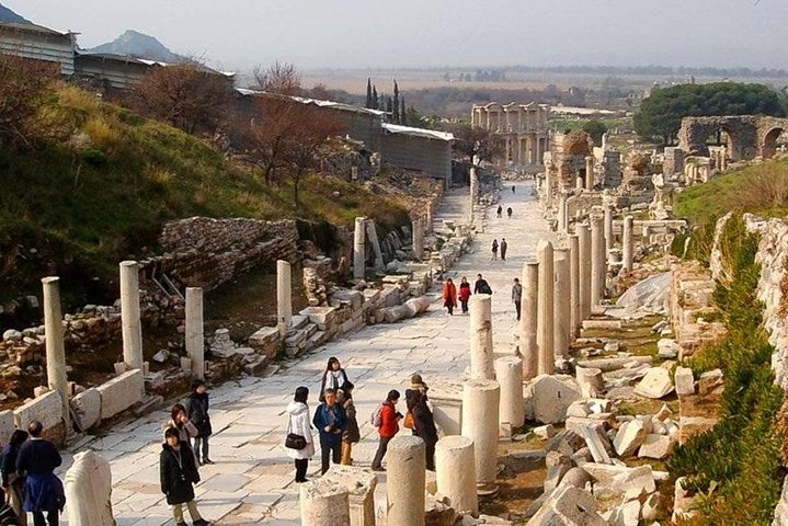 SKIP-THE-LINE Private Full Day Tour to Ephesus from Kusadasi Port - Image 2