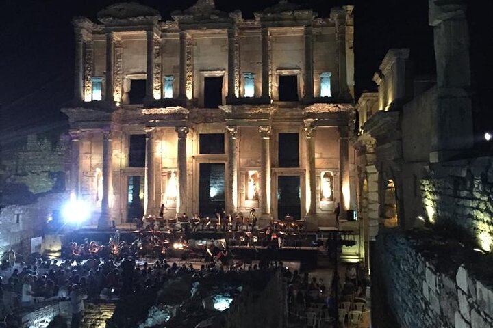 SKIP THE LINE : Private Tour of Ephesus with Traditional lunch - Image 3