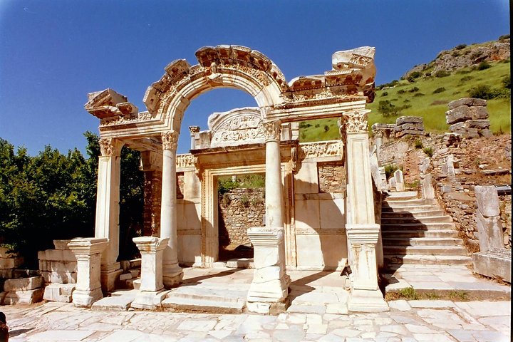 Small-Group Tour to Ephesus From Kusadasi - Image 3