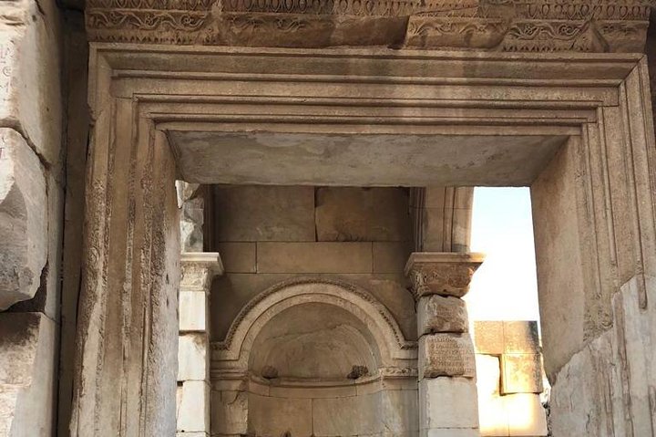 Tour of Ephesus, House of Virgin Mary & Artemis Temple - Image 4
