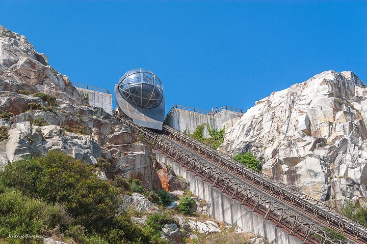 Half-Day Private Guided Sightseeing Tour of La Coruña - Image 2