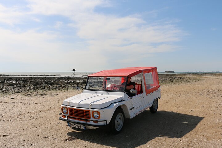 retro road trip/ Méhari, 2CV & Burton in Rochefort, La Rochelle - Image 1