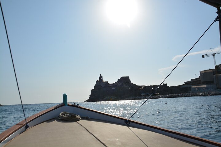 4 Hour Private Boat Tour in La Spezia - Image 2