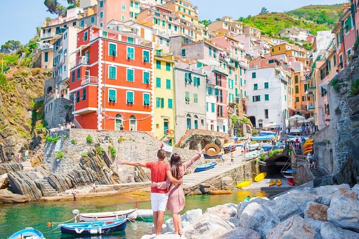 Cinque Terre Private Tour by Minivan and Ferry-Boat from La Spezia - Image 5