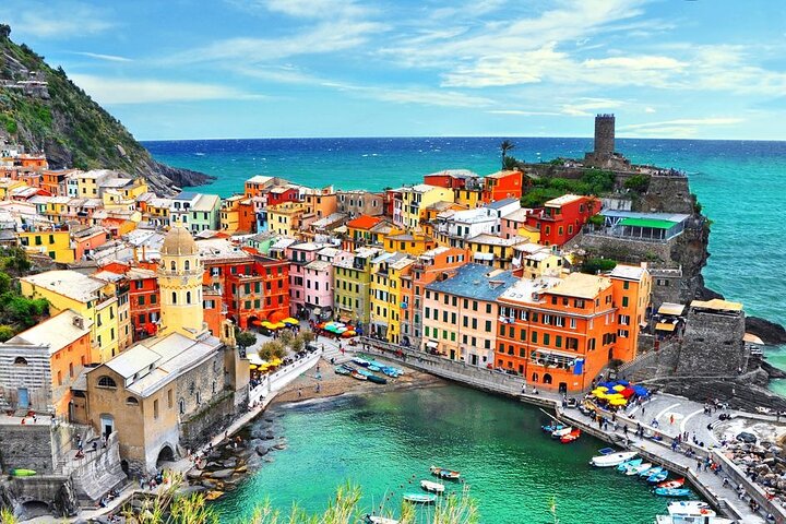 Cinque Terre Private Tour by Minivan and Ferry-Boat from La Spezia - Image 2