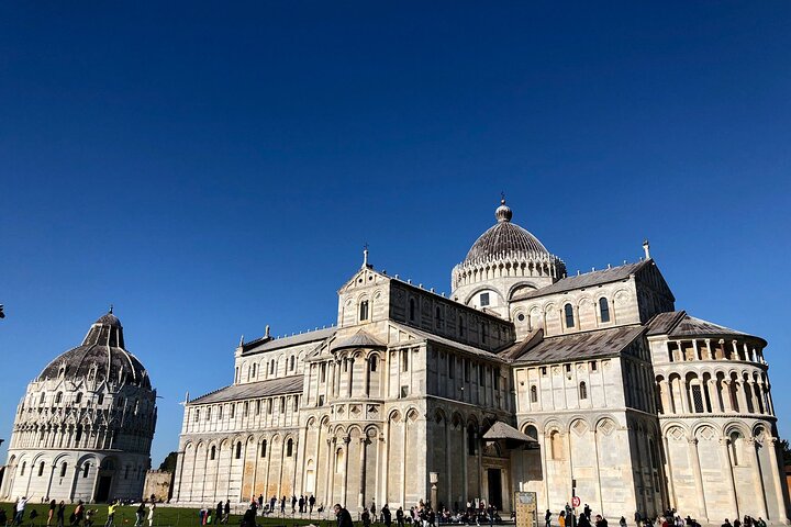 Day in Florence and Pisa by bus from La Spezia - Image 2