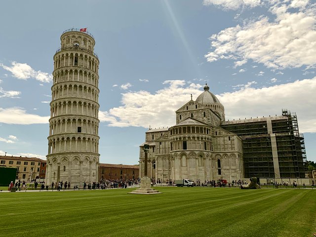 La Spezia Shore Excursion to Lucca & Pisa optional Leaning Tower Ticket - Image 2