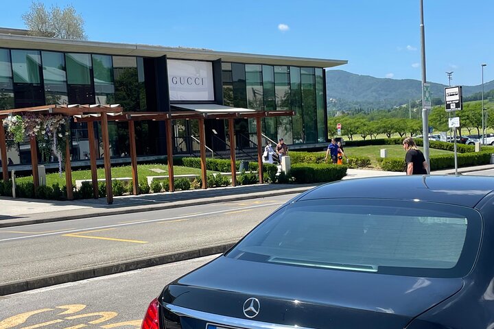 Private Day with English Speaking Chauffeur at Florence Outlet - Image 3