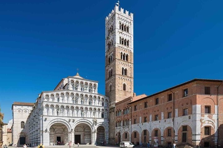 Private Round Trip from La Spezia Port to Pisa and Lucca Italy - Image 3