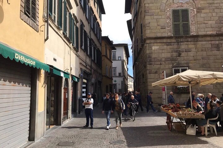 Private Round Trip from La Spezia Port to Pisa and Lucca Italy - Image 4
