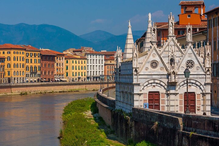 Semi Private Pisa Lucca and Wine Experience tour from La Spezia - Image 5