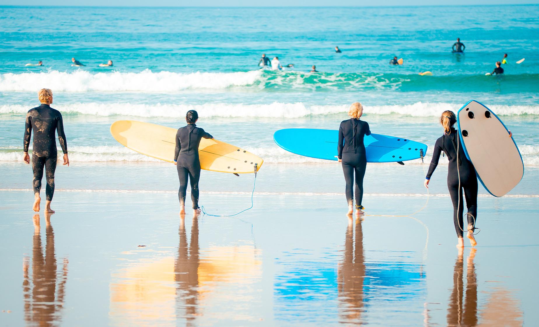 Group Surfing Lesson - Image 1