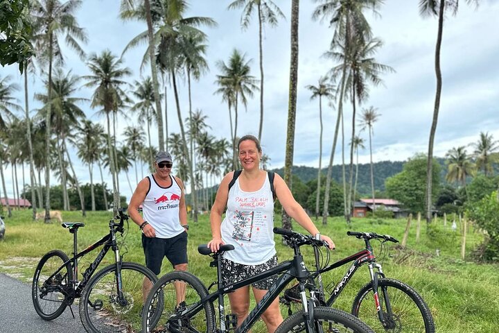 Private Half Day Cycling Tour in Langkawi - Image 4