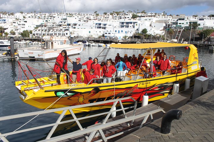 2.5-hour Lanzarote Sunset Cruise from Marina Puerto del Carmen - Image 2