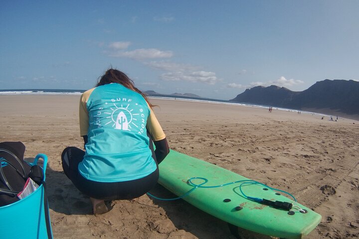 Group and private surf classes with a Certified Instructor in Lanzarote - Image 2