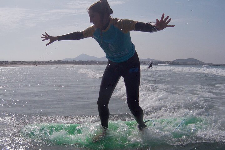Group and private surf classes with a Certified Instructor in Lanzarote - Image 5