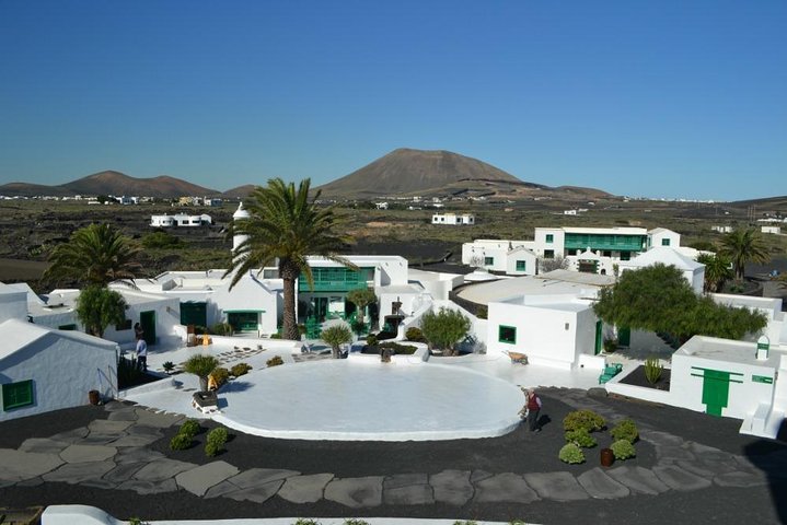 Lanzarote Cesar Manrique - Image 1