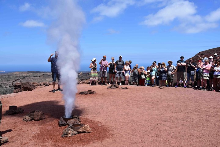 Lanzarote Grand Tour with Timanfaya and Jameos del Agua - Image 2