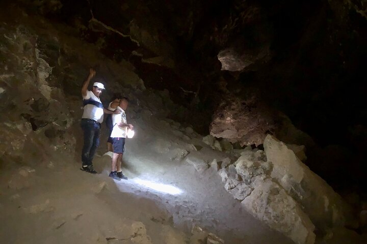 Private Tour of the Atlantis Tunnel and La Corona Volcano - Image 3