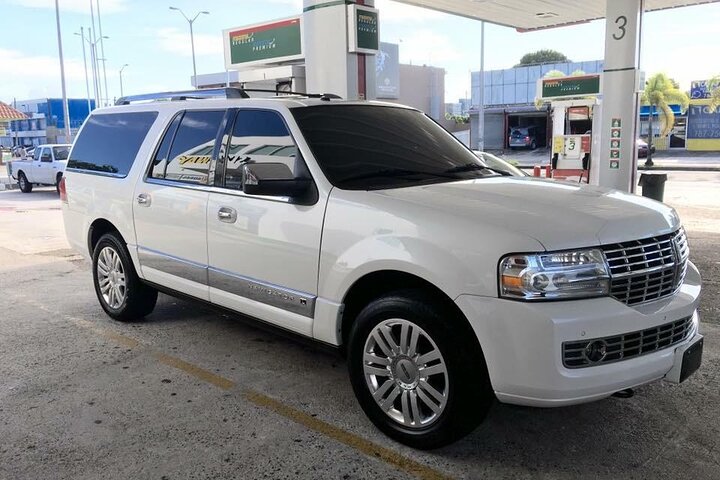 Private Transfer from Arrecife hotels to Arrecife Cruise Port - Image 4