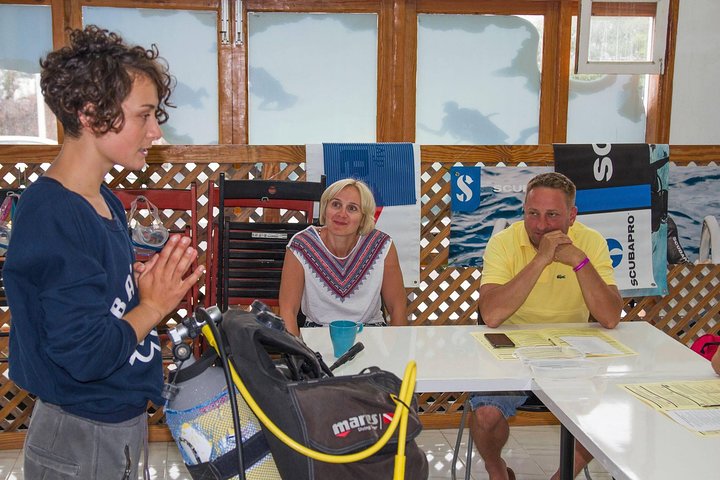 Open Water Diver Scuba Diving Course in Puerto de Mogan - Image 2