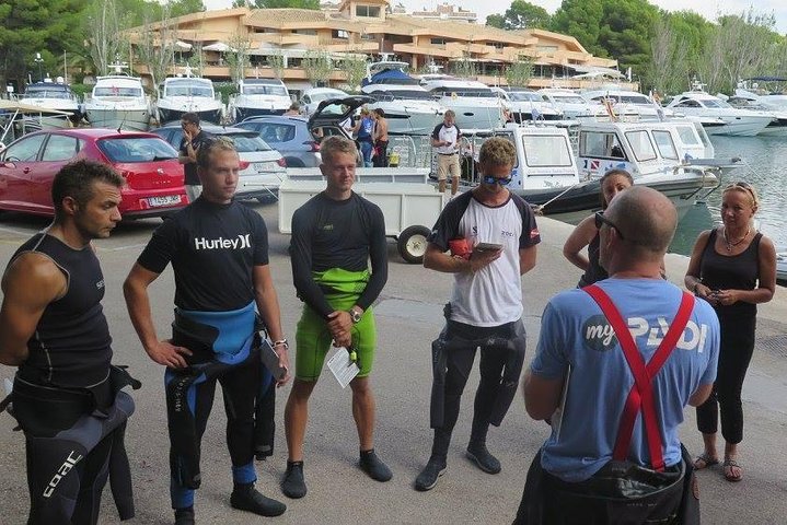 PADI Pro Divemaster course at Puerto de Mogan - Image 5