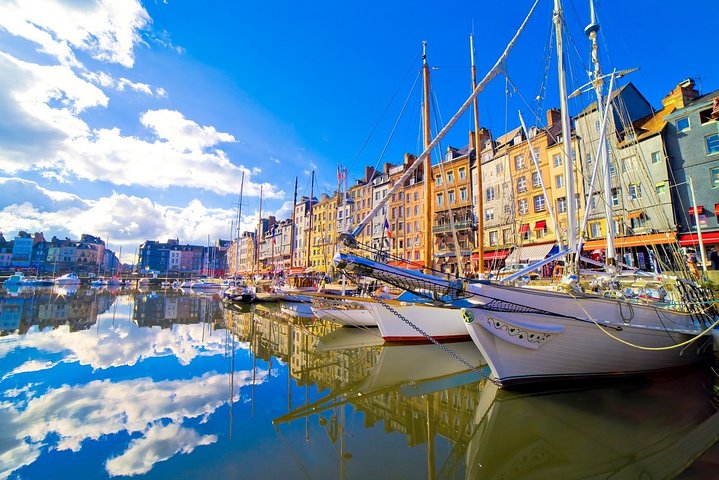 Discover the beautiful city of Honfleur private tour - Image 1