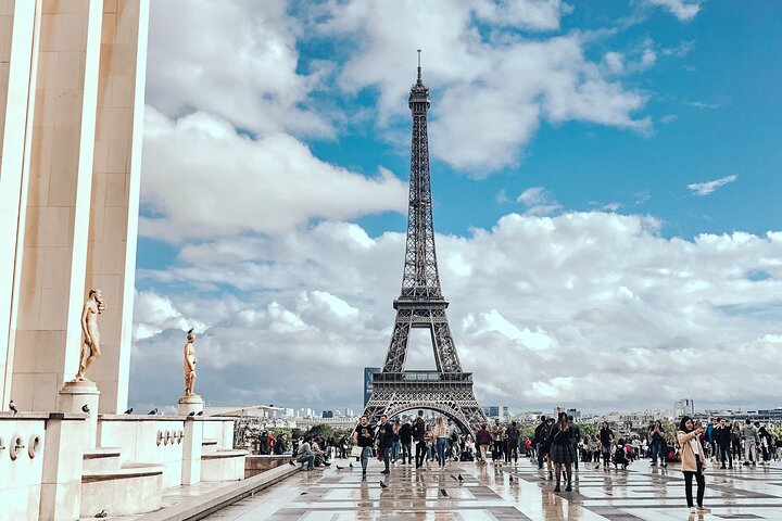 Parisian Delights: Private Tour from Le Havre - Image 1
