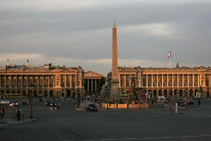 Private Full-Day Tour in Paris with Pickup from Le Havre - Image 4