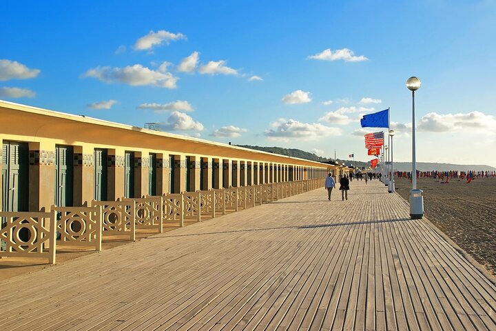 Private tour Honfleur and Deauville with pick-up from Le Havre - Image 1