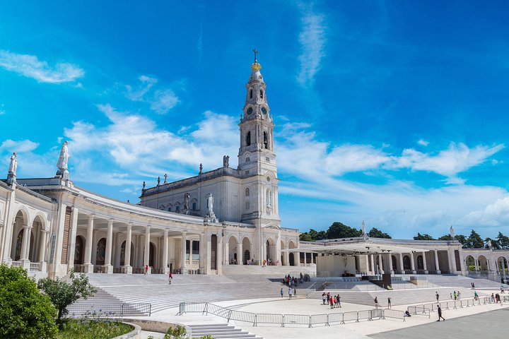 2 Tours Private / Tour FÁTIMA Second day Tour SINTRA - Image 1