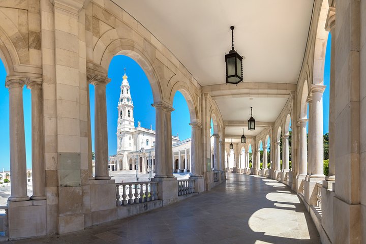 2 Tours Private / Tour FÁTIMA Second day Tour SINTRA - Image 2