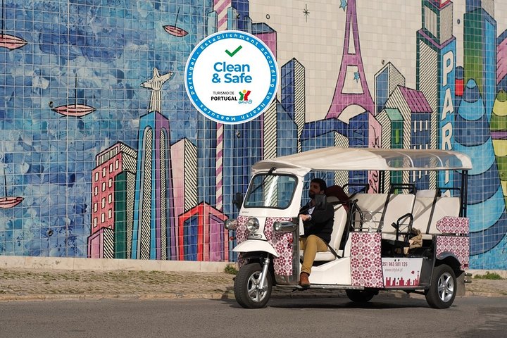 3 Hr City Tuk Tuk Tour of Lisbon - Image 1