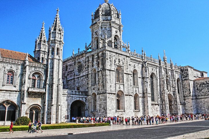 7 Hills Lisbon Private Tour - Image 1