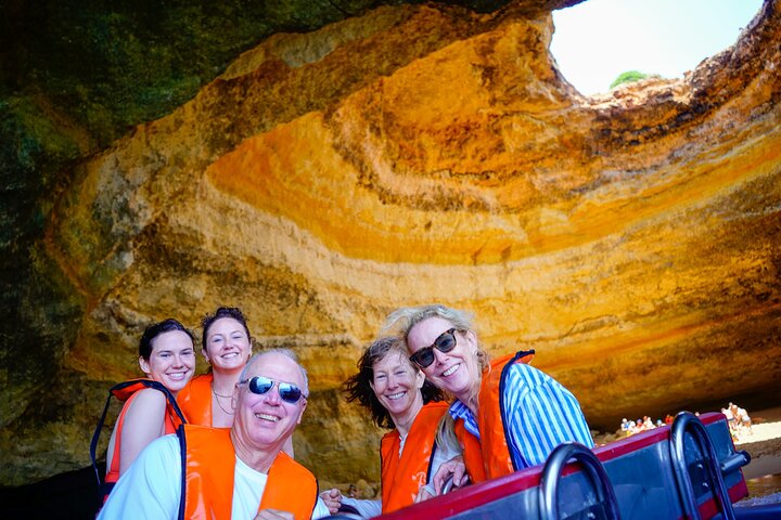Algarve full-day private tour from Lisbon with boat trip to visit Benagil caves - Image 2