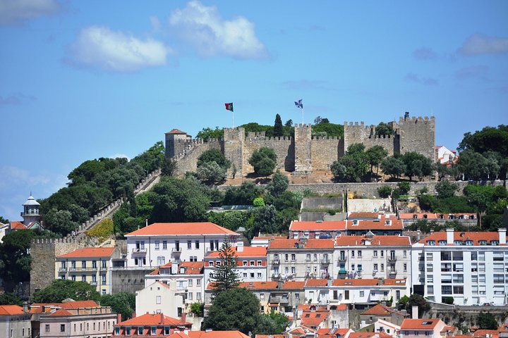 An Introduction to Lisbon - Walking Tour - Image 2