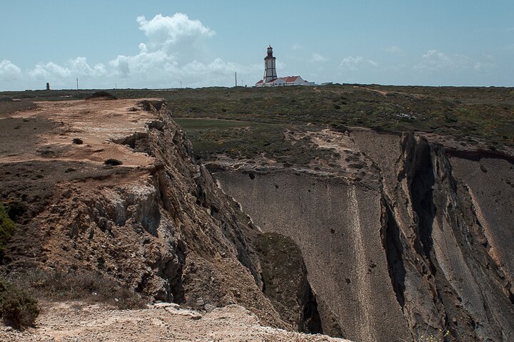 Arrábida Natural Park and Sesimbra Day Trip from Lisbon - Image 3