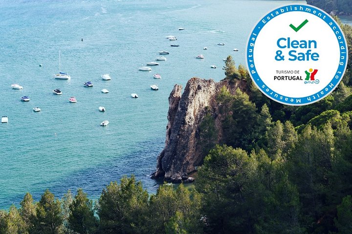 Arrabida/Setubal/Azeitão/ Freeport - Private Tour - Wine Tasting Included (8h) - Image 1