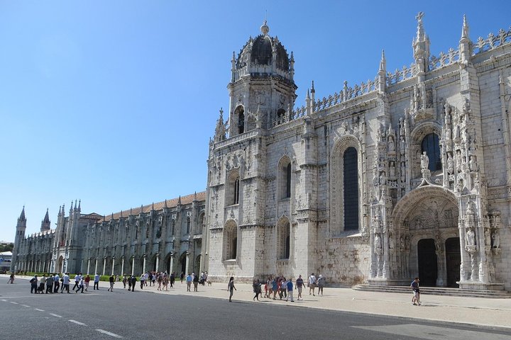 Best HIGHLIGHTS of Lisbon Sintra and Cascais Private Tour - Image 5